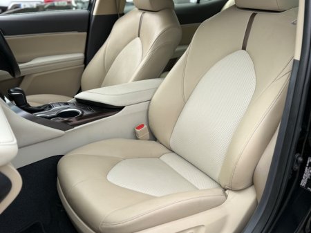 2021 Toyota Camry - thumbnail 32