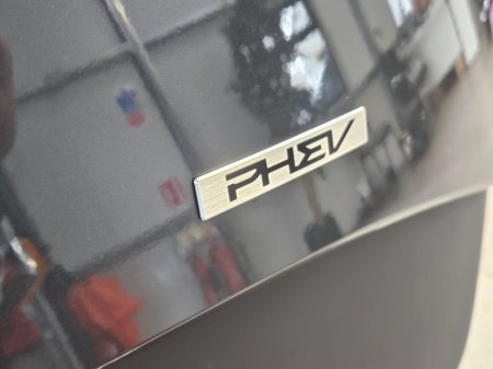 2023 Kia Sportage - view 2