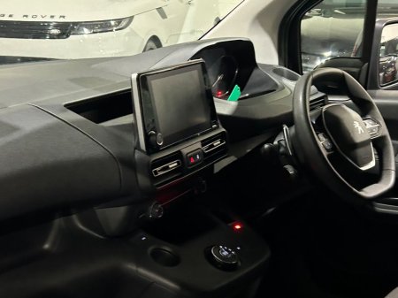 2021 Peugeot Partner AUTOMTIC BLUEHDI ASPHALT PREMIUM L1 €16,950 thumbnail