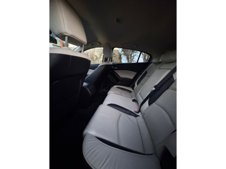 2014 Mazda Mazda3 2.2 D PLATINUM SPORT NAV 5DR €6,999 thumbnail