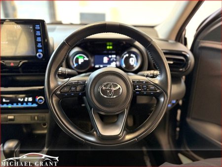 2023 Toyota Yaris Cross 1.5 HYBRID CVT AUTOMATIC LUNA 1 OWNER IRISH CAR €24,900 thumbnail