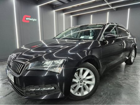 2020 Skoda Superb - thumbnail 4