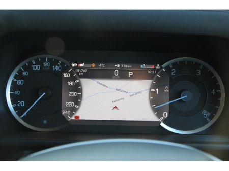 2022 Land Rover Defender - thumbnail 16