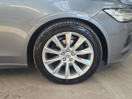 2019 Volvo S90 - thumbnail 5