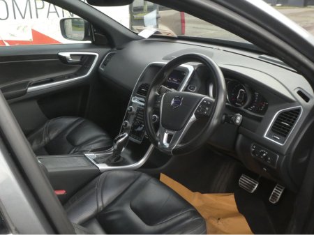 2017 Volvo XC60 2.4D D5 R-DESIGN LUXURY NAV AWD thumbnail