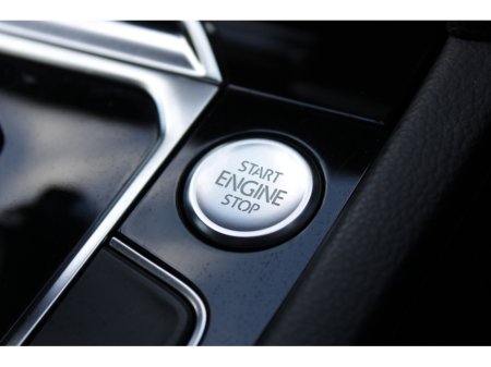 2018 Volkswagen Passat - thumbnail 18