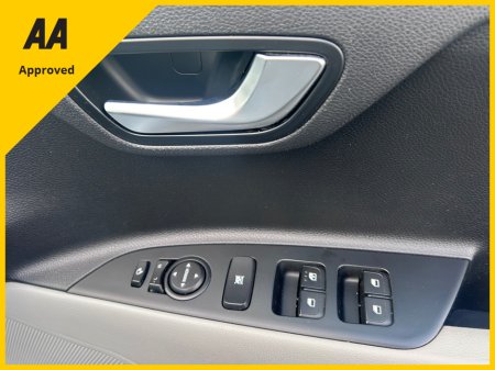 2018 Kia Stonic 2018 KIA STONIC 1.4 K3 PETROL LOW KMS €12,950 thumbnail