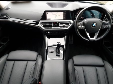 2022 BMW 3 Series 318d SE €39,995 thumbnail