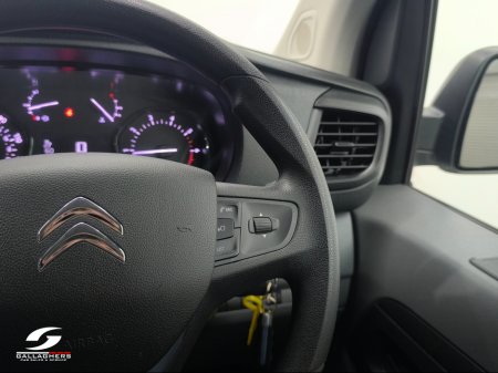 2022 Citroen Dispatch (222) 1400 ENTPRISE PRO 2.0 BLUEHDI €17,882 thumbnail