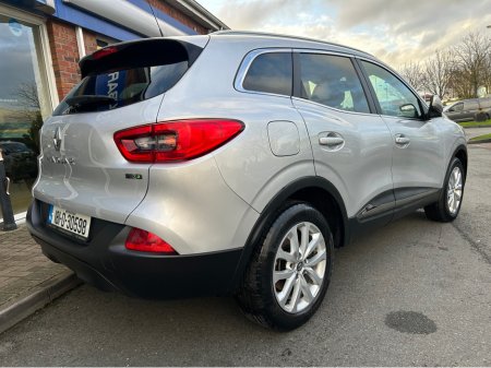 2018 Renault Kadjar Dynamique-Edition - Diesel + Low Mileage - Top Trade-Ins & Great Finance Deals - Assured Dealer Warranty - €12,950 thumbnail