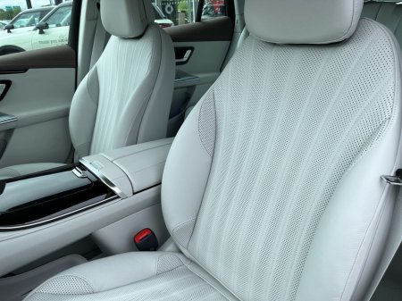 2025 Mercedes-Benz EQE - thumbnail 17