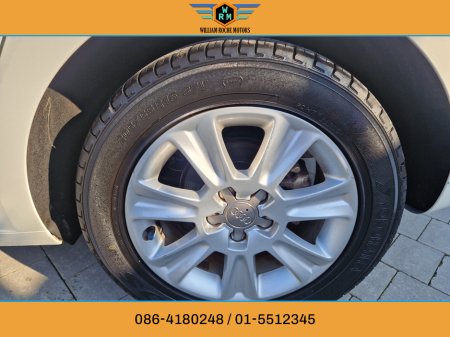 2012 Audi A1 - thumbnail 8