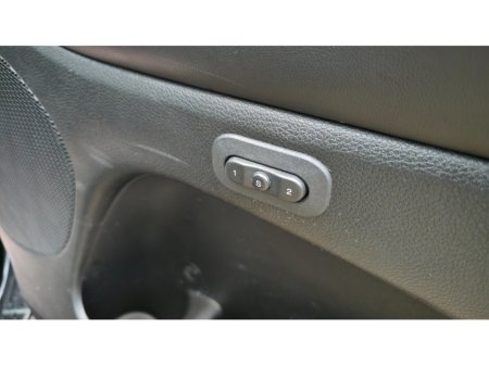 2015 Jeep Cherokee - thumbnail 26