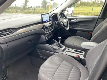 2023 Ford Kuga - thumbnail 2