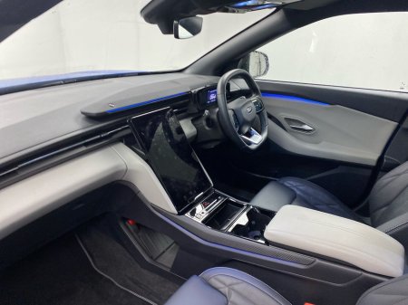 2025 Ford Explorer Premium 77kWh Extended Range RWD €42,995