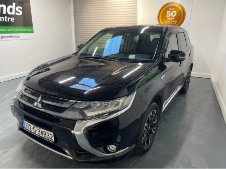 2017 Mitsubishi Outlander HYBRID 2.0 PHEV AUTOMATIC 5DR MODEL  www.bolandscarcentre.ie €17,900
