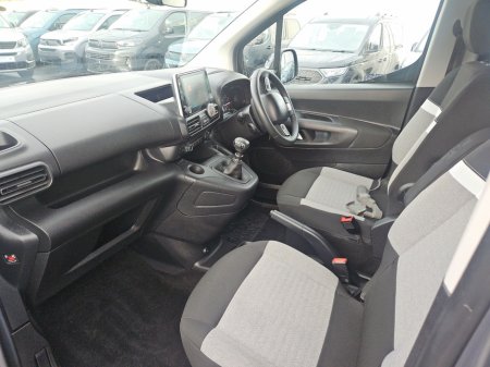2023 Citroen Berlingo Multispace Wheelchair Access Taxi Spec €36,995