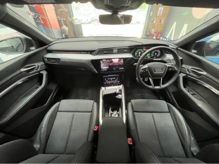 2024 Audi Q8 e-tron €64950 2024 AUDI Q8 E-TRON 55 QUATTRO S-LINE AUTOMATIC / CRUISE CONTROL / 360° CAMERA / ELECTRIC MEMORY & HEATED SEATS / PADDLE SHIFTERS / AMBIENT LIGHTS / APPLE CARPLAY / HEATED REAR SEATS €64,950 thumbnail