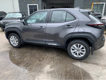 2024 Toyota Yaris LUNA €32,900