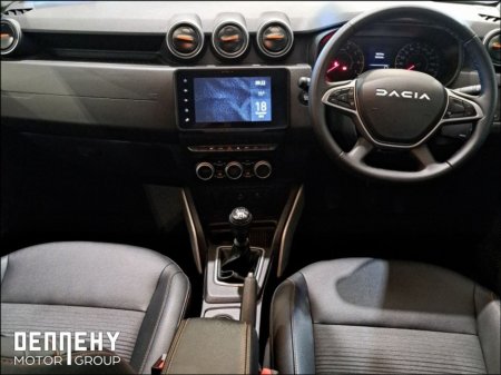 2023 Dacia Duster - view 2