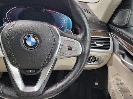 2020 BMW 7 Series - thumbnail 18
