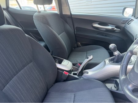 2008 Toyota Auris - thumbnail 10