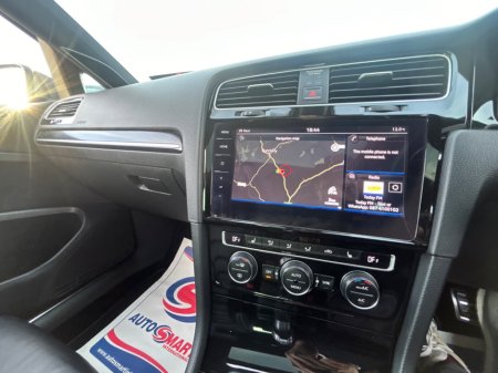 2017 Volkswagen Golf - thumbnail 13