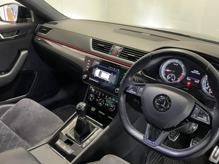 2019 Skoda Superb - thumbnail 17