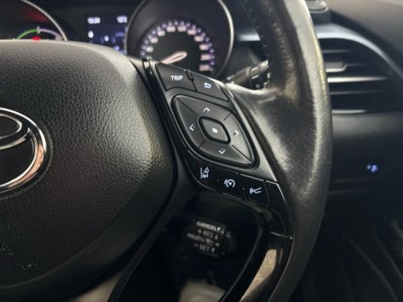 2020 Toyota C-HR - thumbnail 15