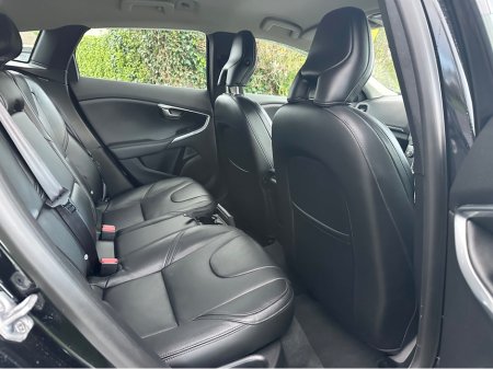 2015 Volvo V40 1.6 Petrol T4 SE Auto 5dr Hatchback | AA approved | Full Leather | Low km | 2 keys | Nov 26 NCT | Nov 26 tax | Sold serviced and valeted with warranty provided | Warranty provided. €11,950 thumbnail
