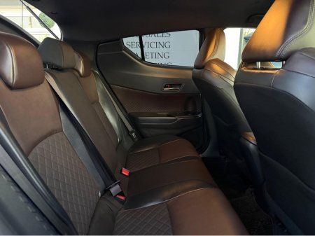2017 Toyota C-HR (171) 1.8 HYBRID SPORT AUTO thumbnail