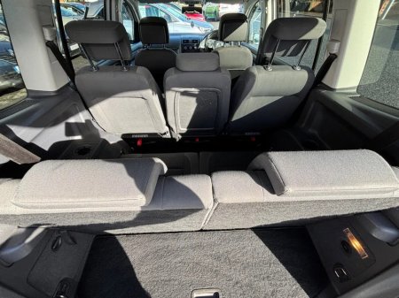 2013 Volkswagen Touran 1.6 TDI 105BHP TRENDLINE BMT TECH 7S €7,000 thumbnail