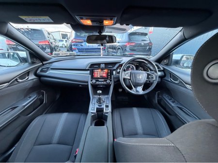 2017 Honda Civic - thumbnail 48