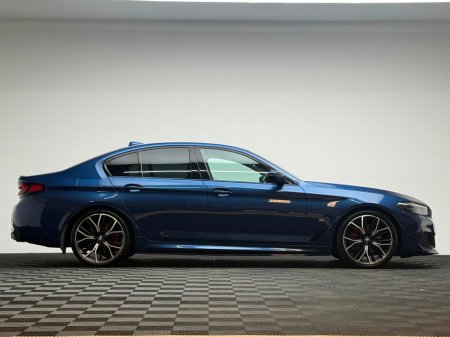 2021 BMW 5 Series - thumbnail 8