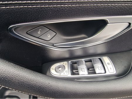 2018 Mercedes-Benz E Class - thumbnail 16