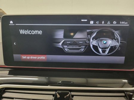 2022 BMW 5 Series - thumbnail 8