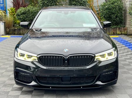 2020 BMW 5 Series 530e M-SPORT COMPETITION 2.0 HYBRID // LEATHER M-SPORT INTERIOR // DIGITAL CLUSTER // NEW 20" M5 ALLOYS €33,950 thumbnail