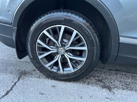 2019 Volkswagen Tiguan Allspace 2.0 TDI 150HP Comfortline DSG Auto 7 Seat Pan Roof Mint €29,995 thumbnail