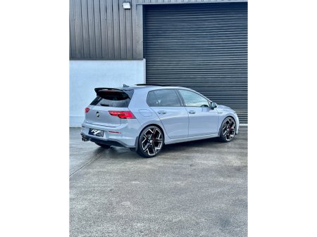 2024 Volkswagen Golf  €45,995 thumbnail