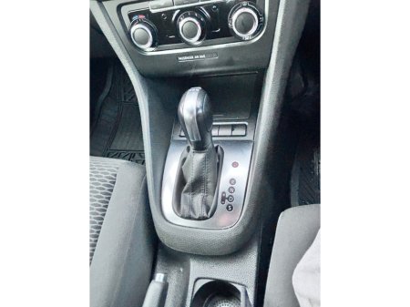 2011 Volkswagen Golf  €6,000 thumbnail