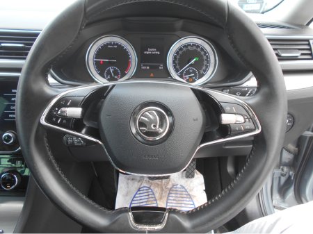 2021 Skoda Superb - thumbnail 11