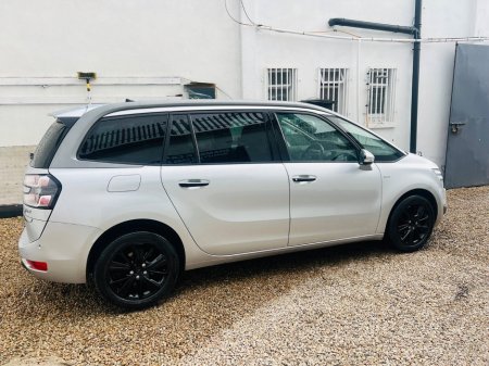 2016 Citroen Grand C4 Picasso BlueHDi 150 6-speed manual Exclusive+ €8,750 thumbnail