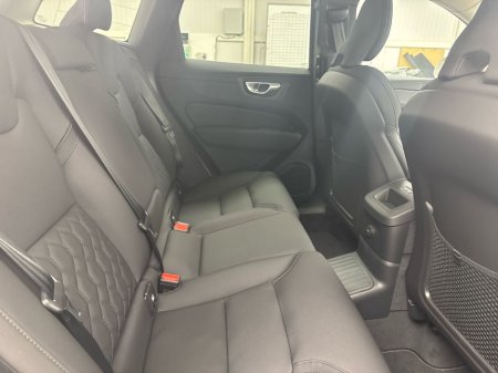 2026 Volvo XC60 - thumbnail 10