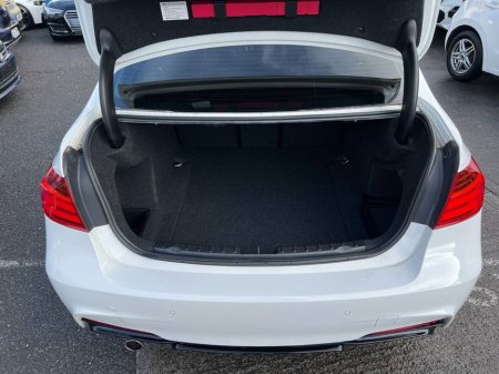 2015 BMW 3 Series 320d M-SPORT COMPETITION // FULL SERVICE HISTORY // LANE ASSIST // HEATED LEATHER SEATS €18,750 thumbnail