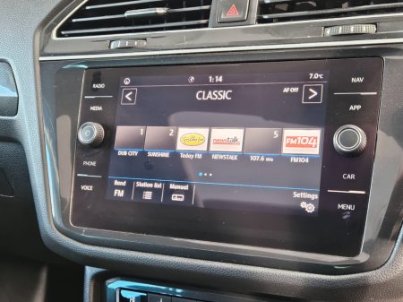 2017 Volkswagen Tiguan - thumbnail 15