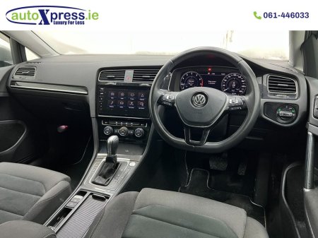 2017 Volkswagen Golf - thumbnail 23