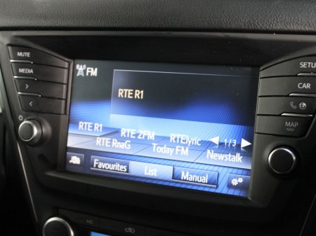 2017 Toyota Avensis 1.6D SOL Navi 4DR €10,499 thumbnail