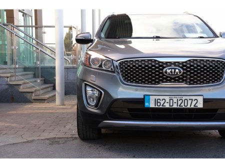2016 Kia Sorento - thumbnail 3