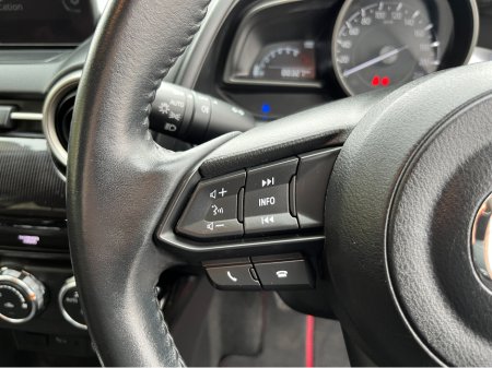 2022 Mazda Mazda2 - thumbnail 25