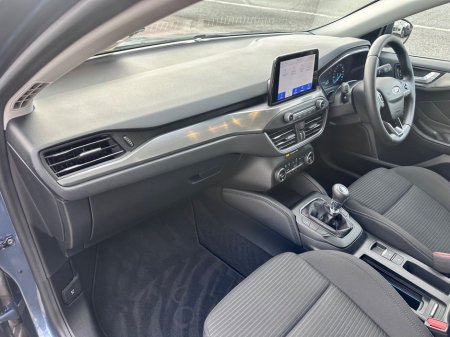 2020 Ford Focus - thumbnail 28